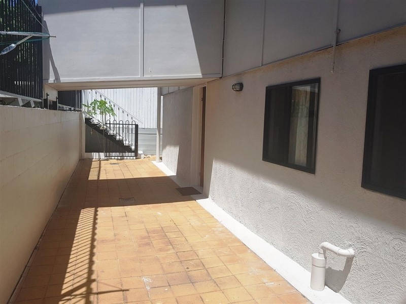 8 Cooloosa Street, Sunshine Beach QLD 4567