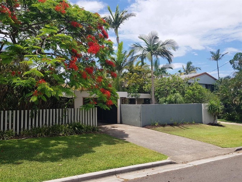 10 Weyba Street, Sunshine Beach QLD 4567