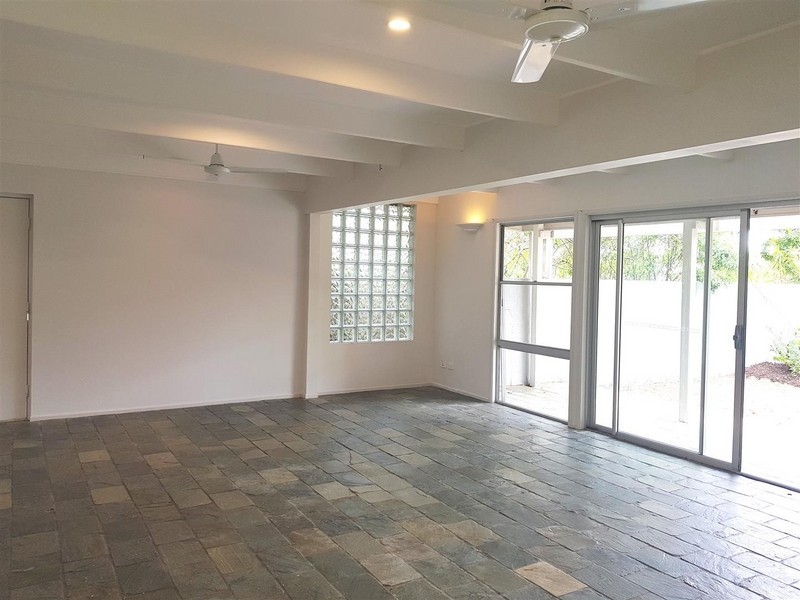 10 Weyba Street, Sunshine Beach QLD 4567