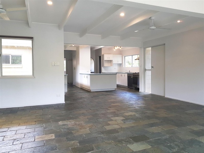 10 Weyba Street, Sunshine Beach QLD 4567