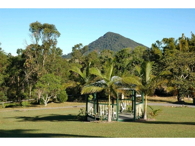 16 Hayward Road, Cooroy QLD 4563