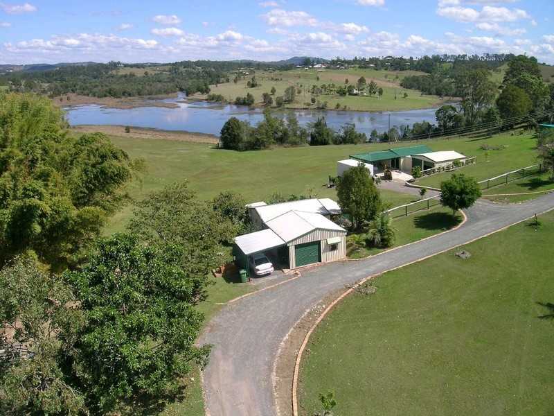 16 Hayward Road, Cooroy QLD 4563