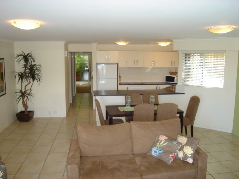 1/9 Pilchers Gap, Sunshine Beach QLD 4567