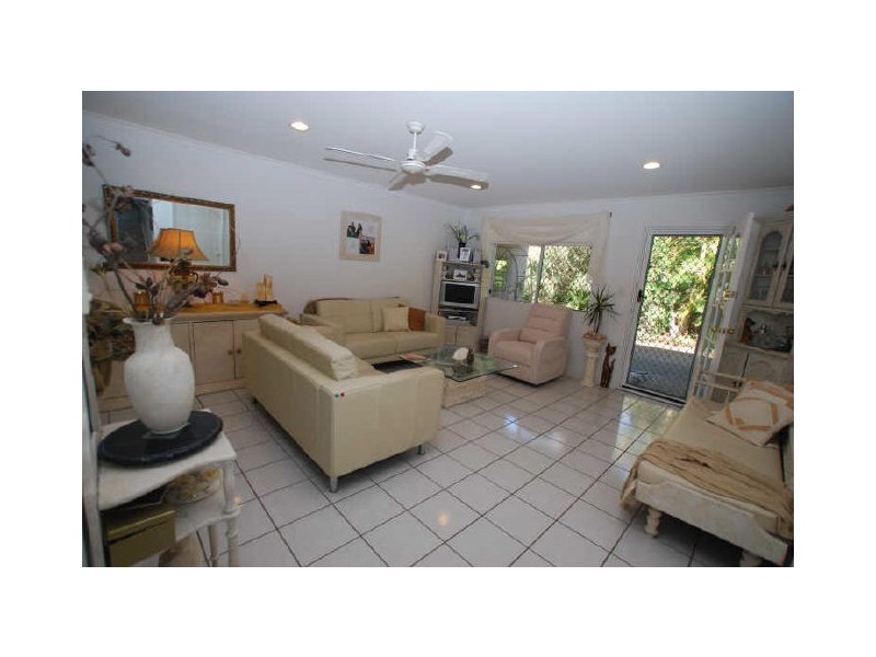 2/68 Southern Cross Parade, Sunrise Beach QLD 4567