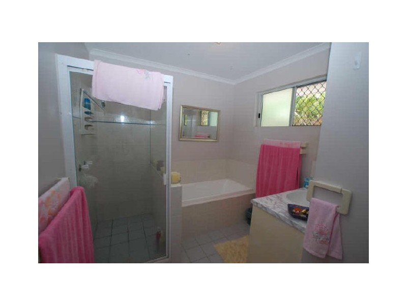 2/68 Southern Cross Parade, Sunrise Beach QLD 4567