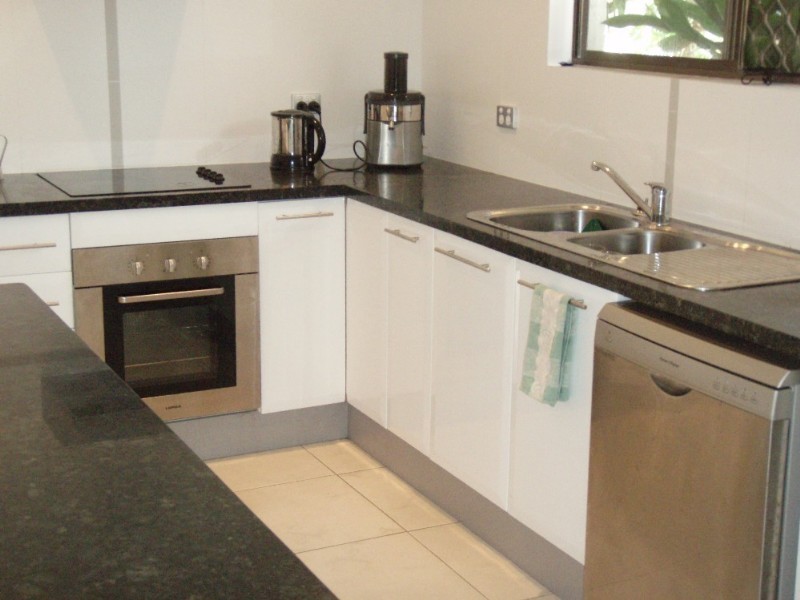 2 Ross Court, Tewantin QLD 4565