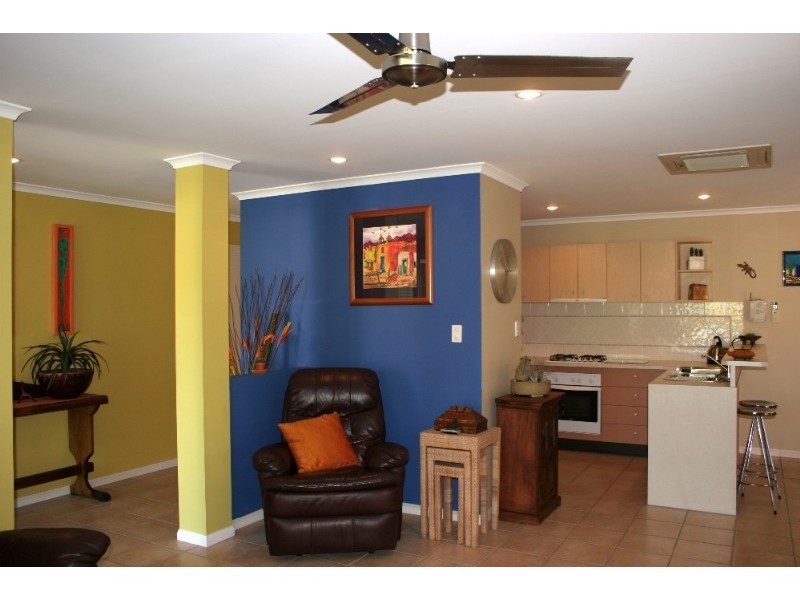 4 Perkins Place, Tewantin QLD 4565