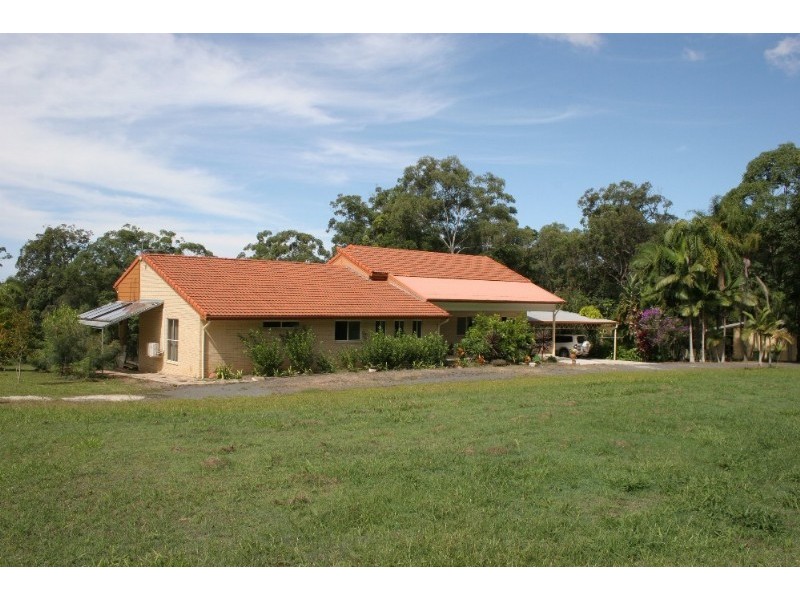 39 Hatch Street, Cootharaba QLD 4565