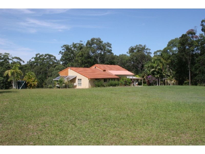 39 Hatch Street, Cootharaba QLD 4565