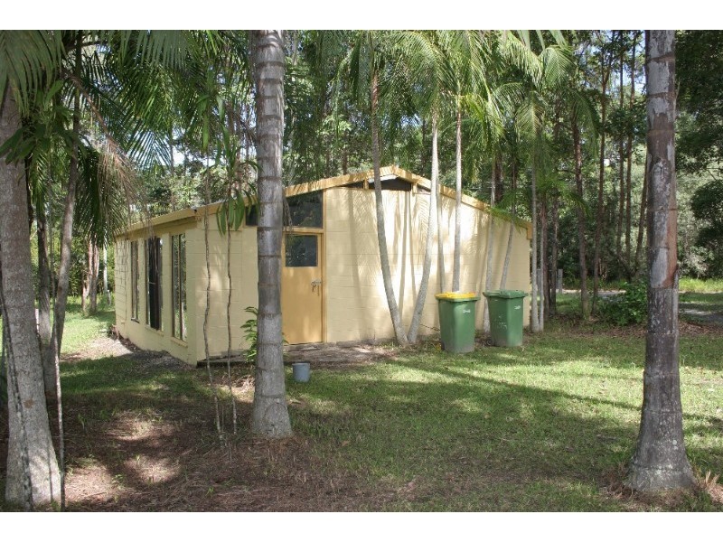 39 Hatch Street, Cootharaba QLD 4565