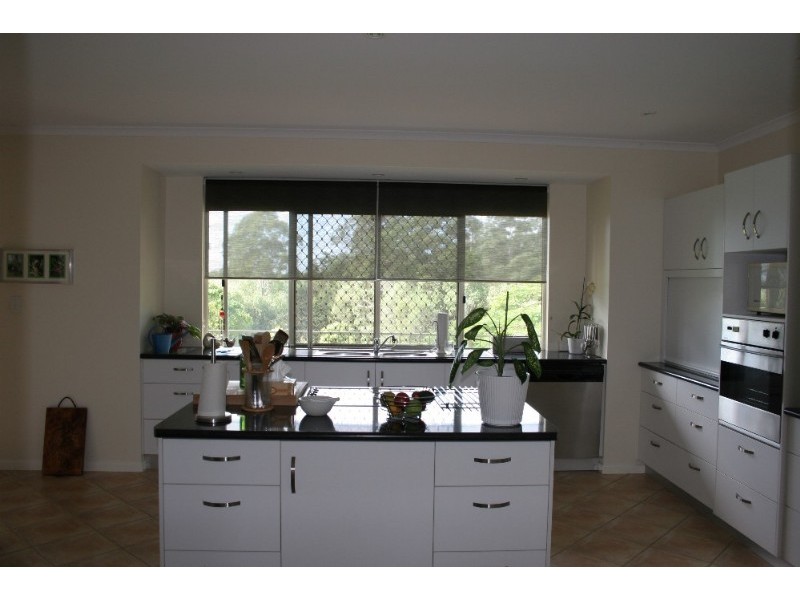 39 Hatch Street, Cootharaba QLD 4565