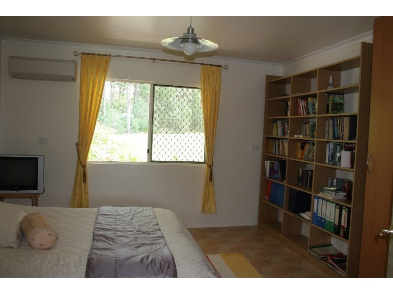 39 Hatch Street, Cootharaba QLD 4565