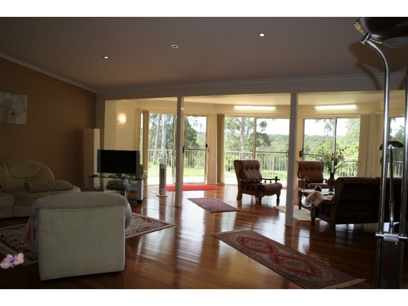 39 Hatch Street, Cootharaba QLD 4565