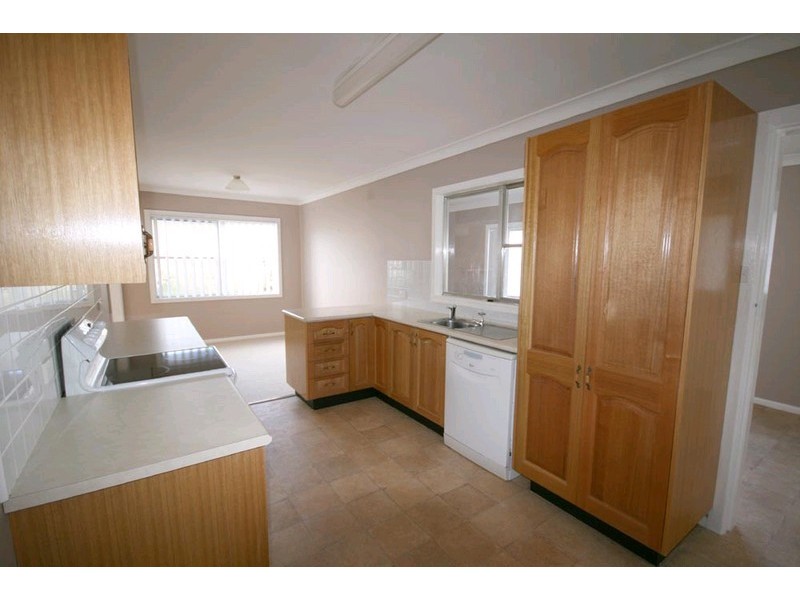 6 Shantalla Crescent, Yass NSW 2582