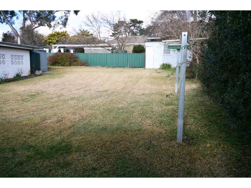 6 Shantalla Crescent, Yass NSW 2582