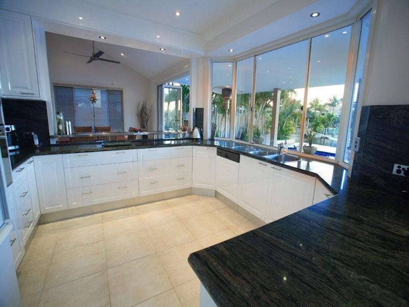 2 Oak Court, Minyama QLD 4575