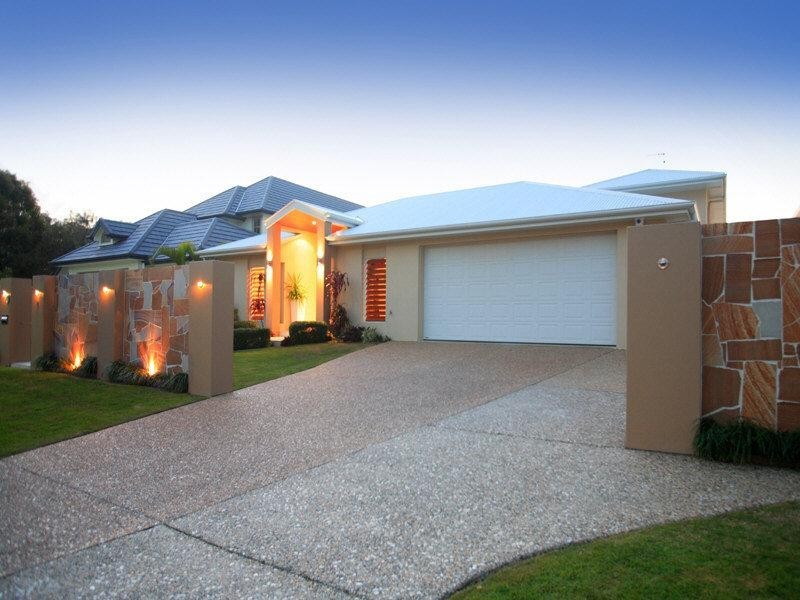 2 Oak Court, Minyama QLD 4575