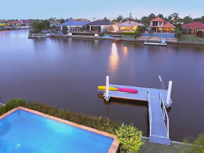 110 Sunbird Chase, Parrearra QLD 4575