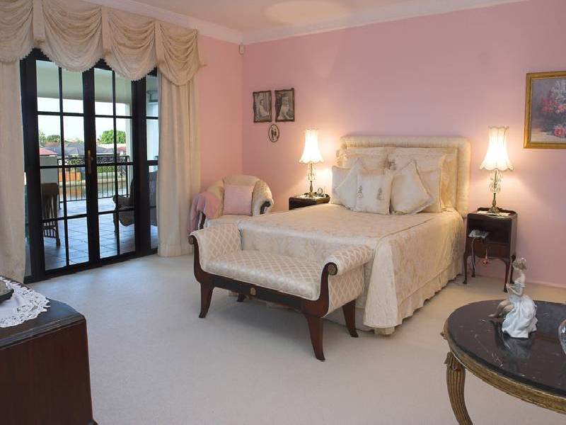 110 Sunbird Chase, Parrearra QLD 4575