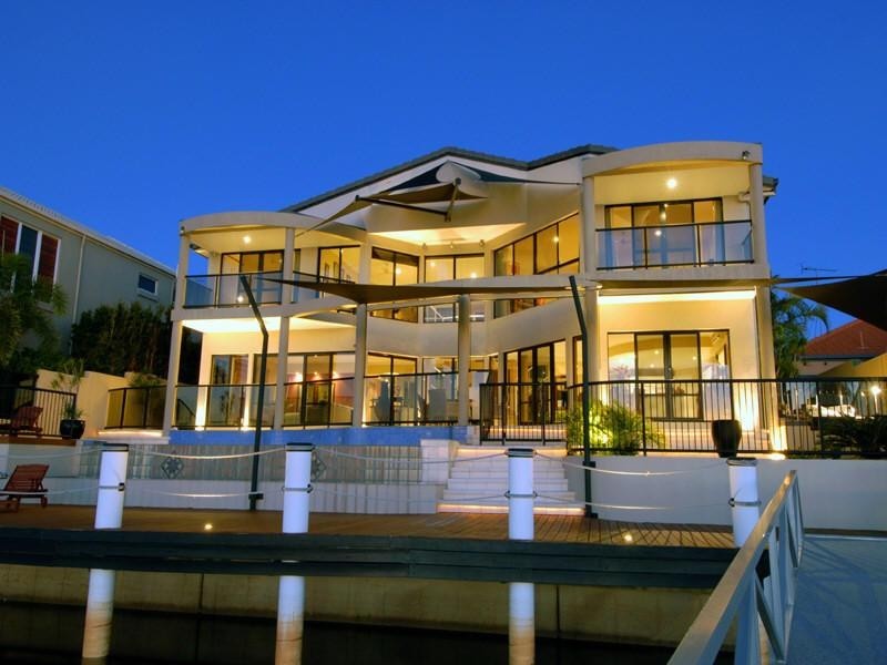 18 Mooloolah Island, Minyama QLD 4575