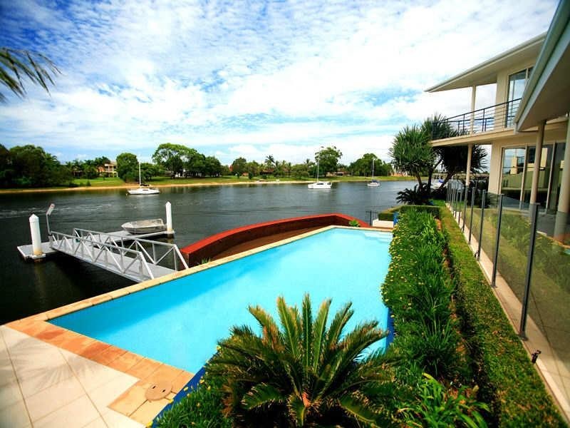8 Mooloolah Island, Minyama QLD 4575