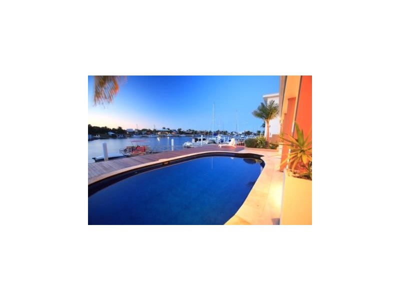 2 Oak Court, Minyama QLD 4575
