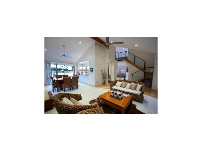 2 Oak Court, Minyama QLD 4575