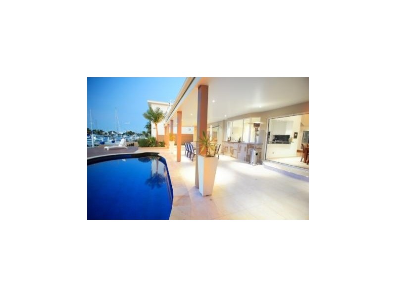 2 Oak Court, Minyama QLD 4575