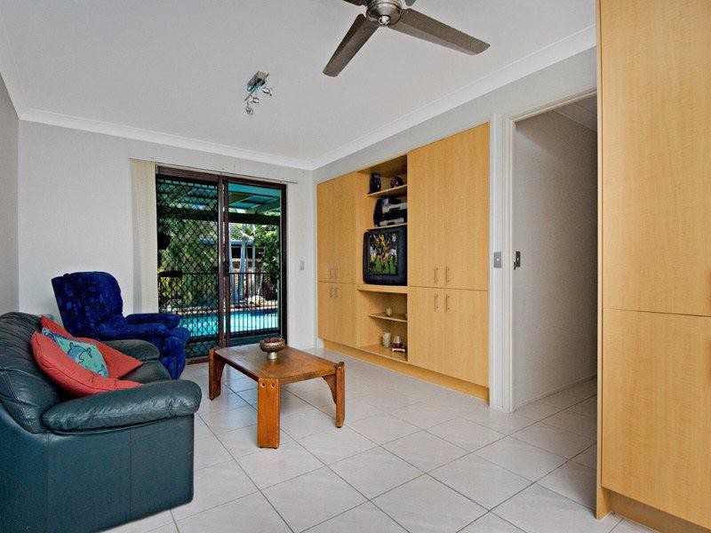 21 Oak Court, Minyama QLD 4575