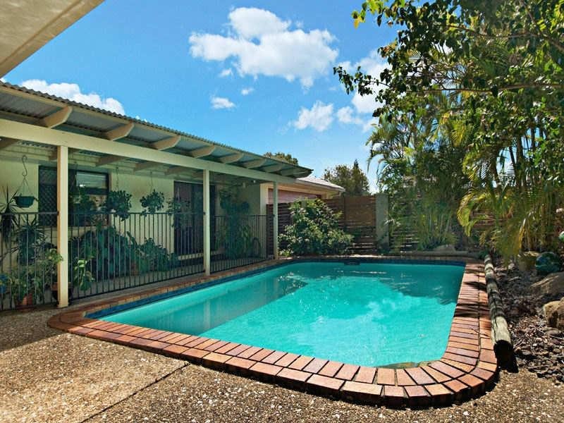 21 Oak Court, Minyama QLD 4575