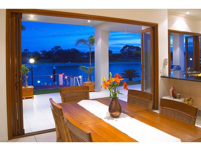 6 Mooloolah Island, Minyama QLD 4575