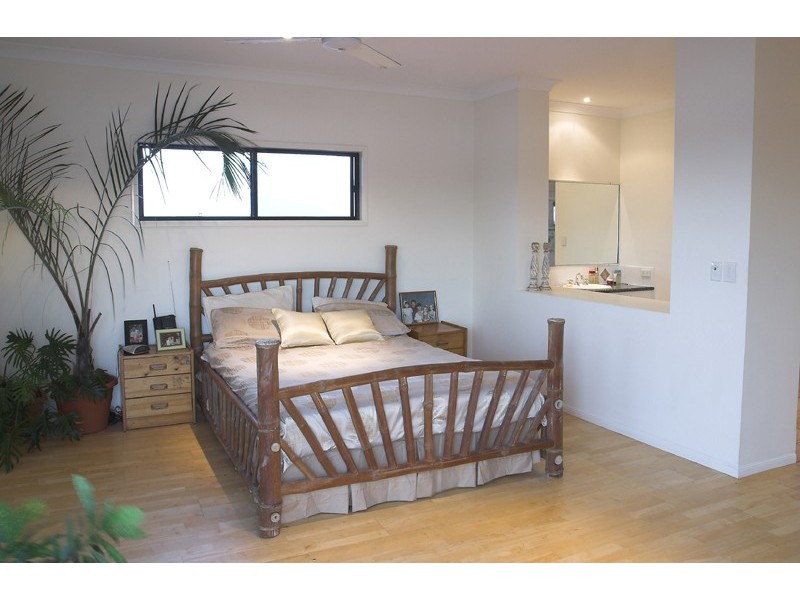 74 Sunbird Chase, Parrearra QLD 4575