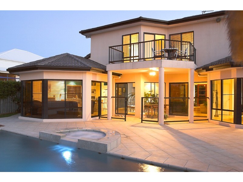 74 Sunbird Chase, Parrearra QLD 4575