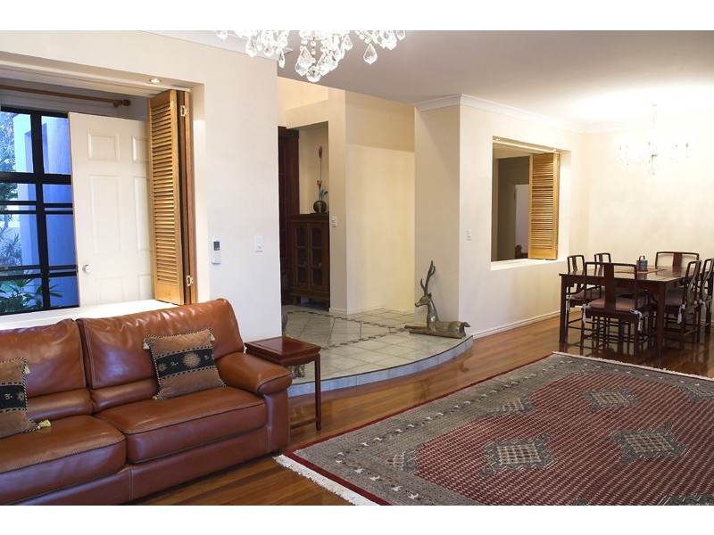 84 Mooloolah Drive, Minyama QLD 4575