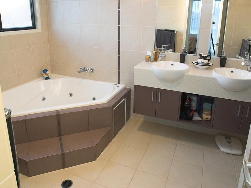 8 Adaluma Avenue, Buddina QLD 4575