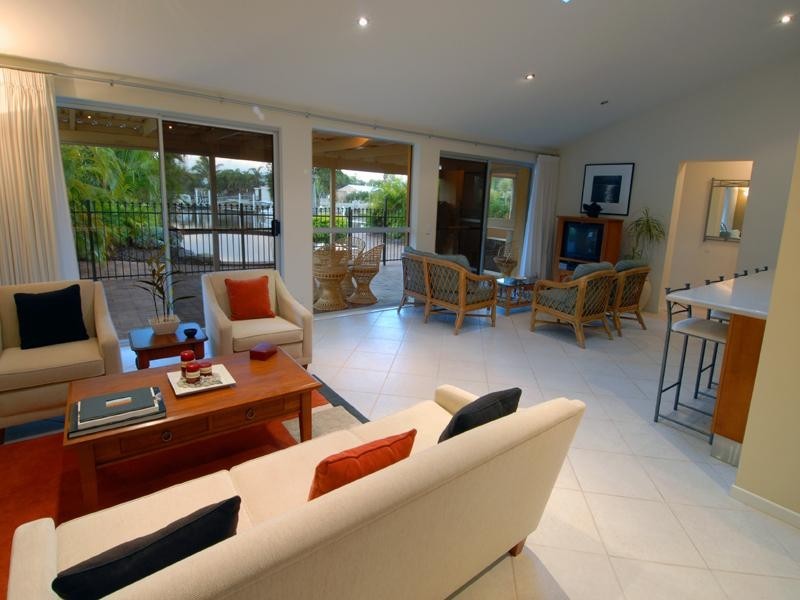 5 Adelong Crescent, Buddina QLD 4575