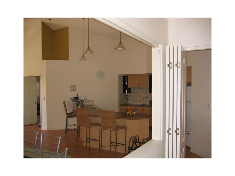 35 Bahamas Cct, Parrearra QLD 4575