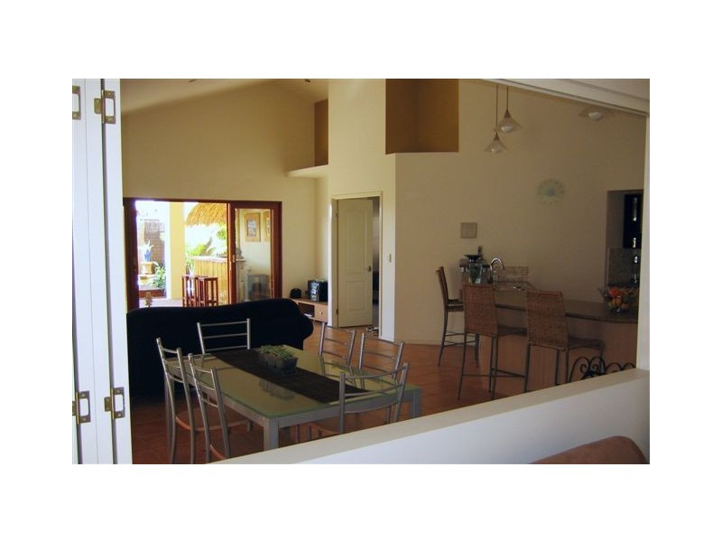 35 Bahamas Cct, Parrearra QLD 4575