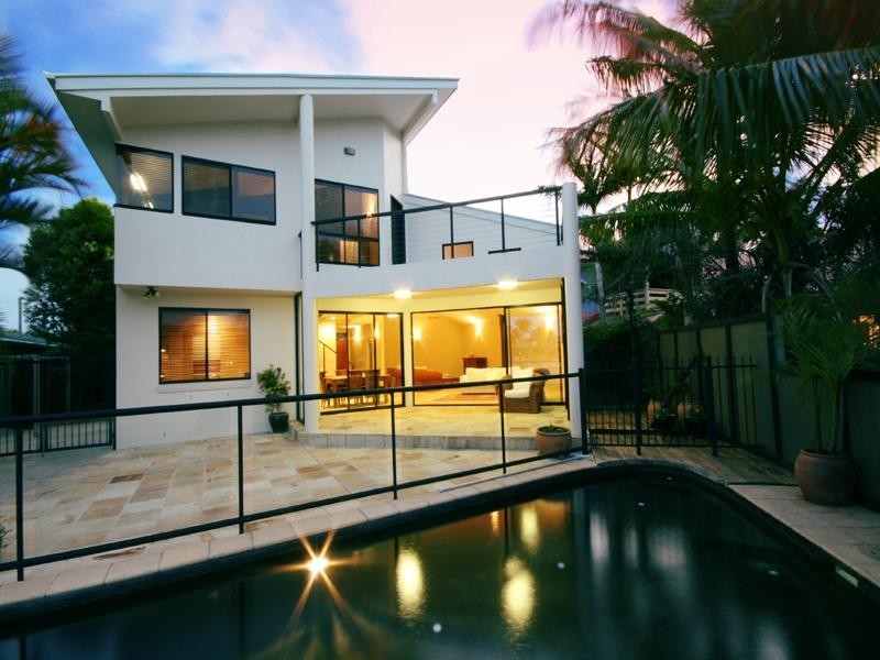 11 Bangalow Street, Minyama QLD 4575