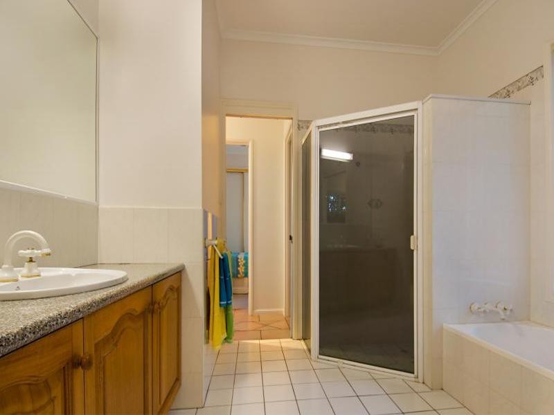 8 Bellbird Court, Wurtulla QLD 4575