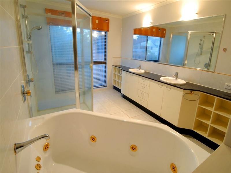 38 Carwoola Crescent, Mooloolaba QLD 4557