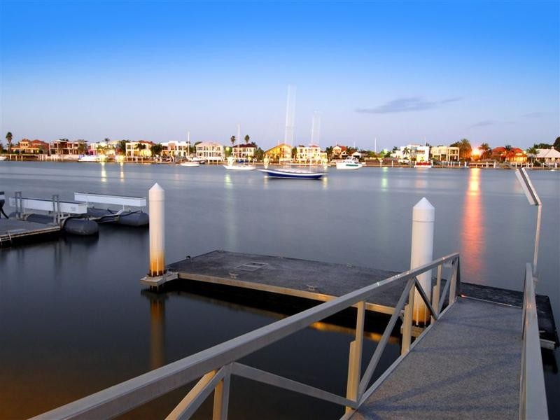 38 Carwoola Crescent, Mooloolaba QLD 4557