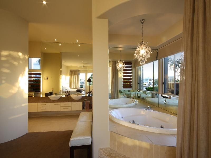 10 Cayman Place, Kawana Island QLD 4575