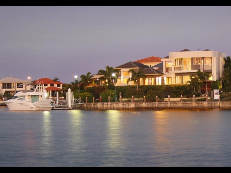 10 Cayman Place, Kawana Island QLD 4575