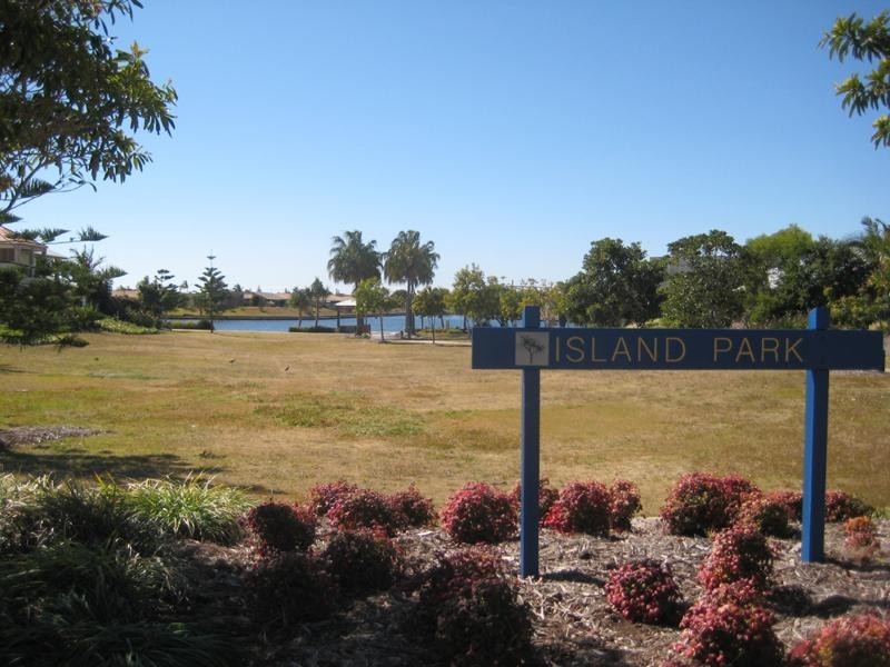 6 Corsica Court, Parrearra QLD 4575