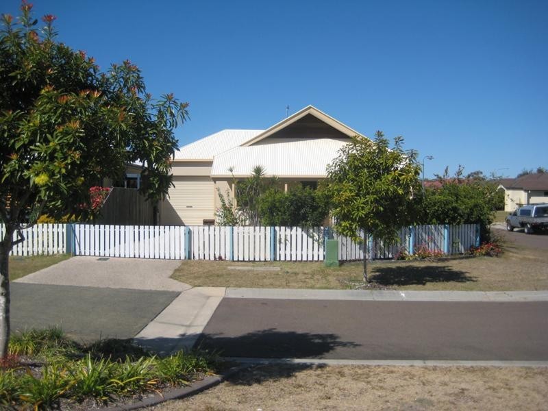 6 Corsica Court, Parrearra QLD 4575