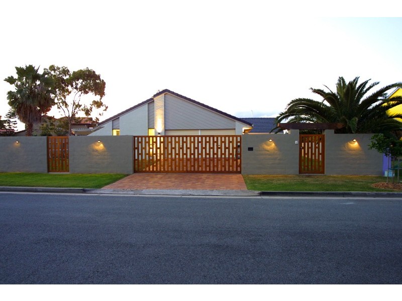 1 Cypress Court, Minyama QLD 4575
