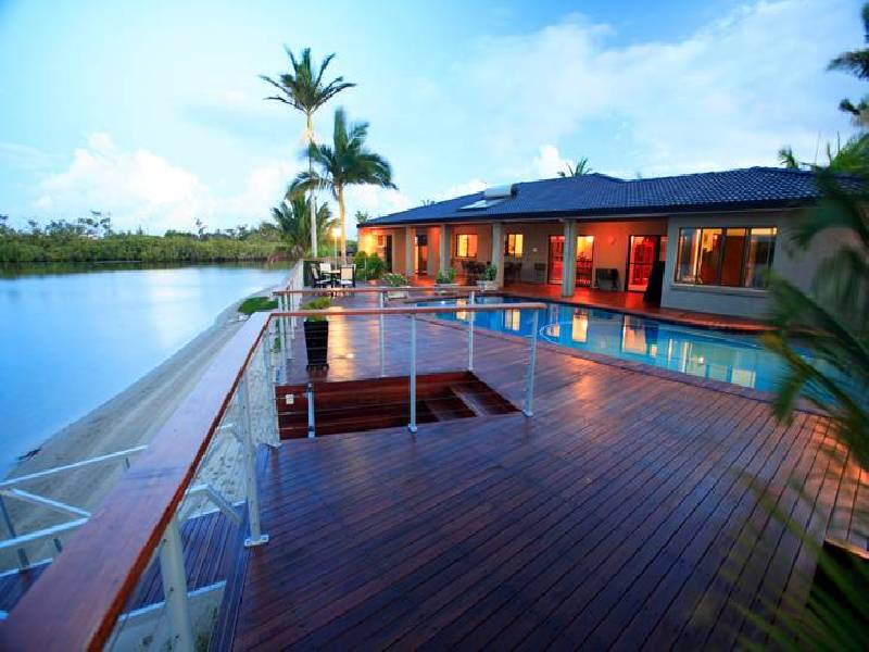 18 Imara Court, Mountain Creek QLD 4557