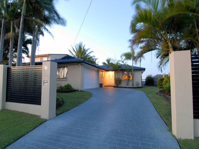 13 Kooringal Crescent, Buddina QLD 4575