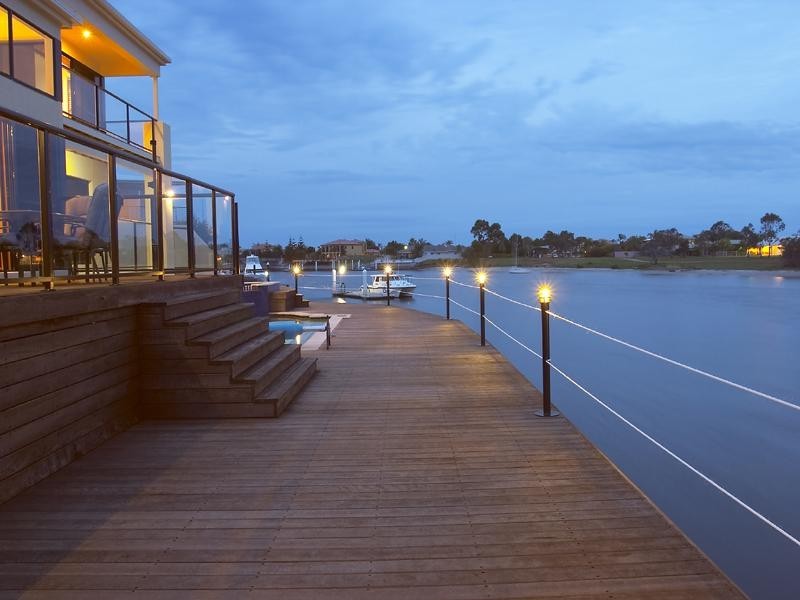 10 Mooloolah Island, Minyama QLD 4575